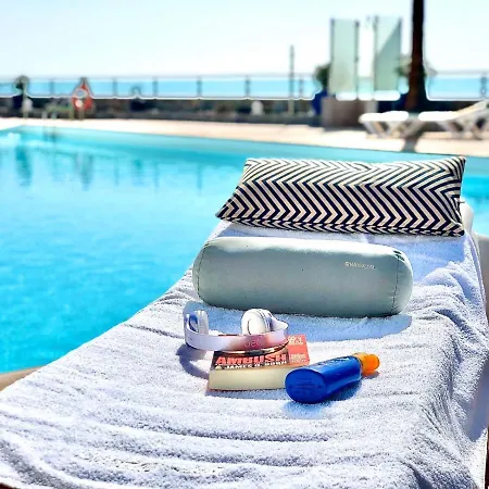 & Ocean Views Amadores