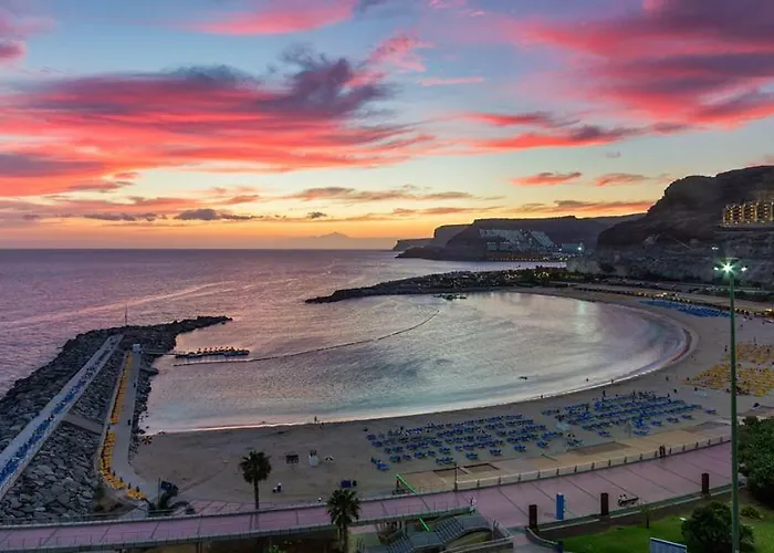 & Ocean Views * Amadores